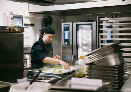 Témoignage de salariée : Manon, Responsable restauration chez SAPRENA