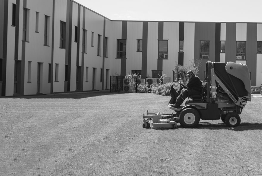 entreprise de jardinage assurant l'entretien de vos espaces verts